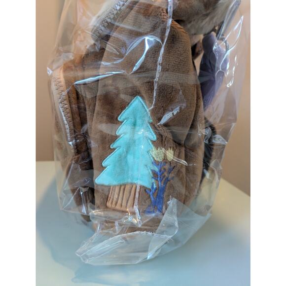 Authentic LABUBU The Monsters Fuzzy Backpack Membership Exclusive - RARE - Picture 8 of 16